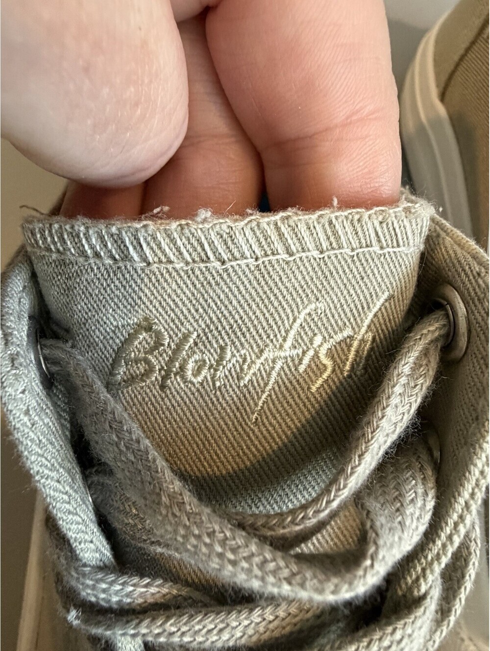 Blowfish Malibu Women's Fruit Sneaker, Wolf Gray Smoked Canvas Size 8 Casual - Picture 8 of 13